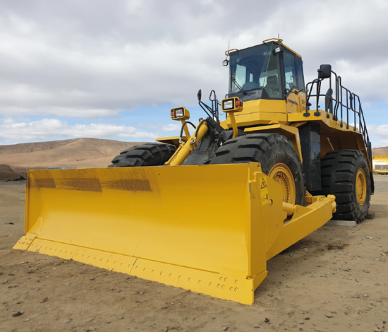 Komatsu WD600